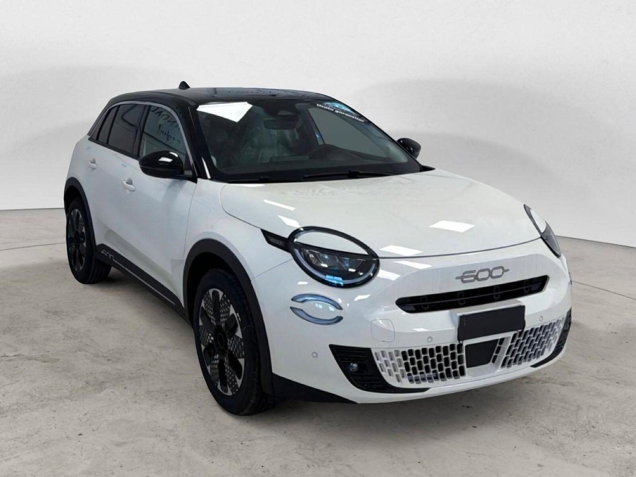 Fiat 600 Hybrid 110 CV DCT MHEV La Prima II BICOLORE