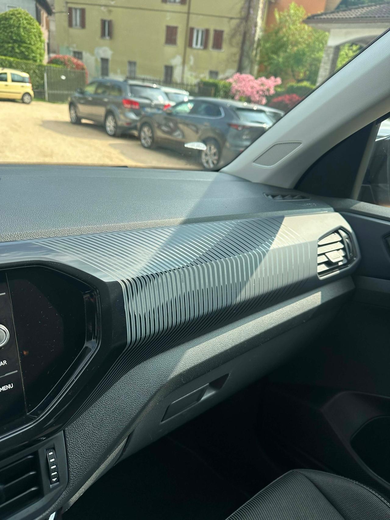 Volkswagen T-CROSS STYLE EURO6B LANEASS FRONTASS