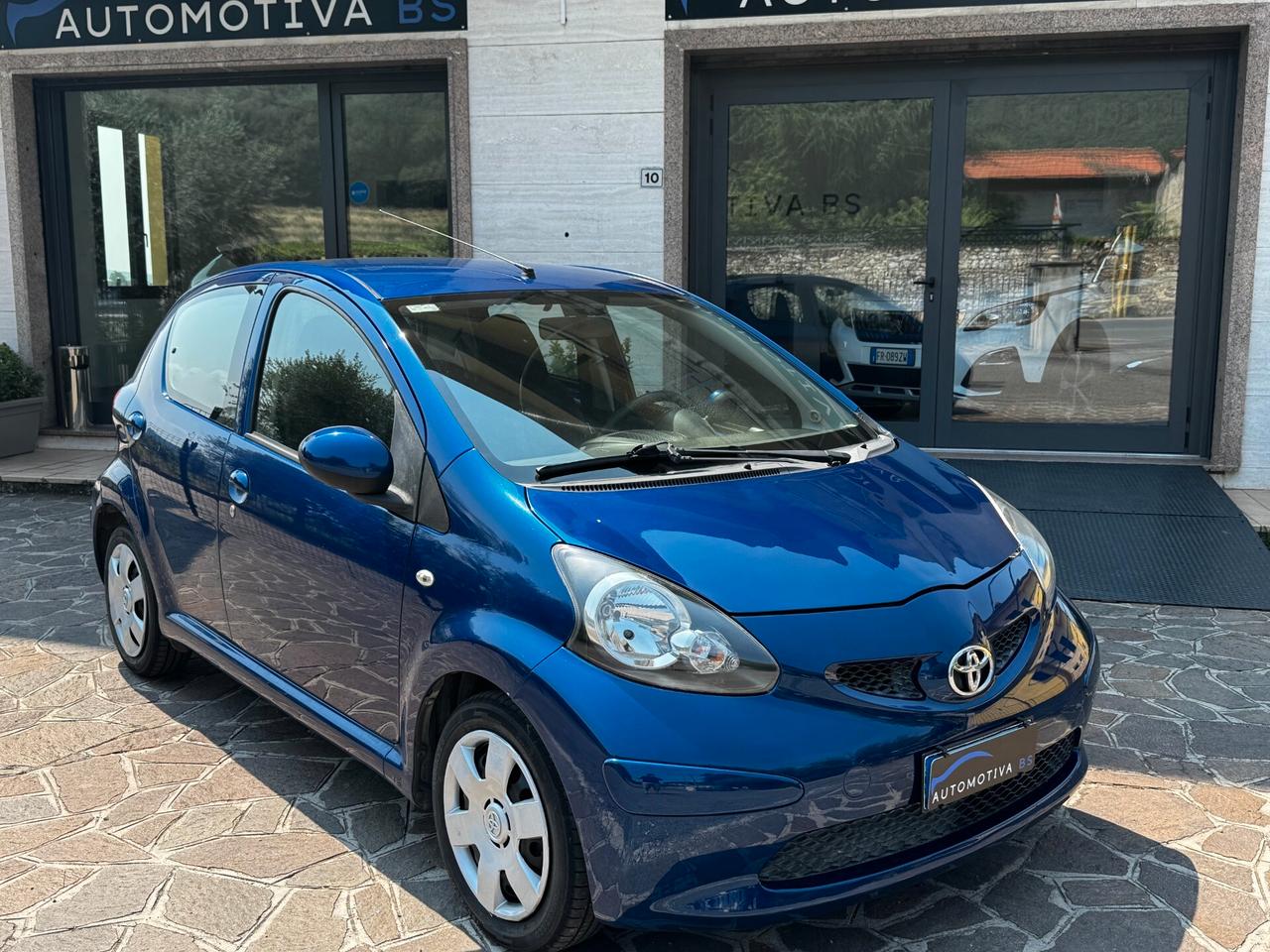 Toyota Aygo 1.0 12V VVT-i 5 porte Blue