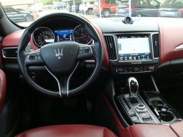 Maserati Levante V6 Diesel 275 CV AWD Granlusso Q4