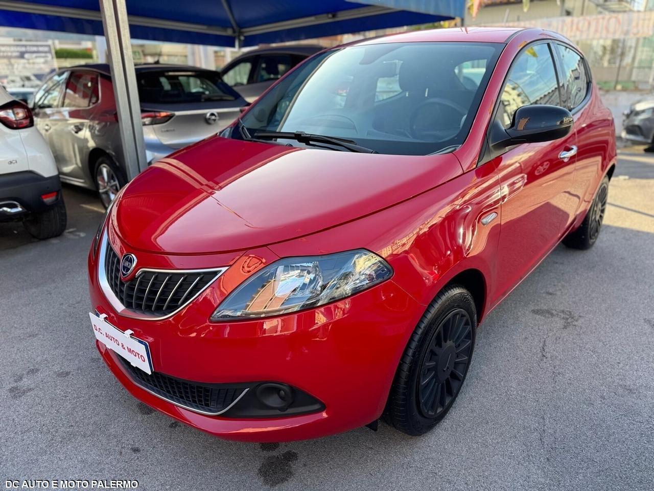 Lancia Ypsilon 1.0 Fire 69CV..Hybrid Ecochic.2022