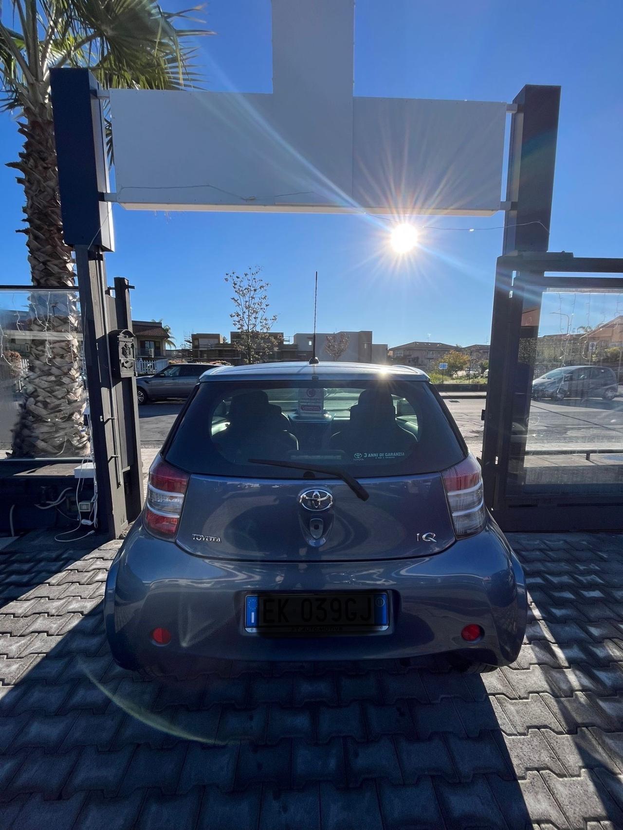 Toyota iQ 1.0 High