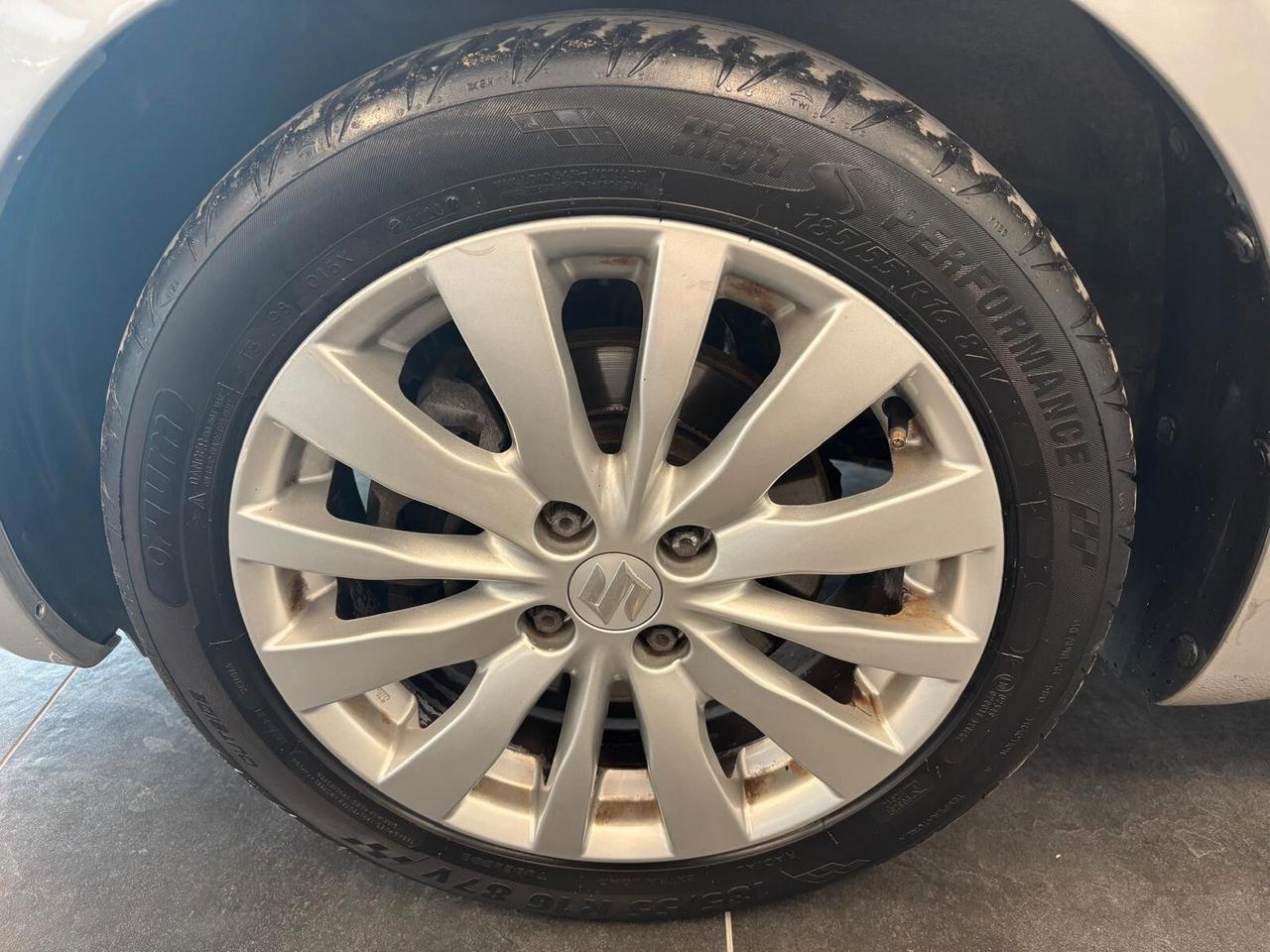 SUZUKI SWIFT ANNO 2010 BZ 1.2 ADATTA NEOPATENTATI KM 77 MILA