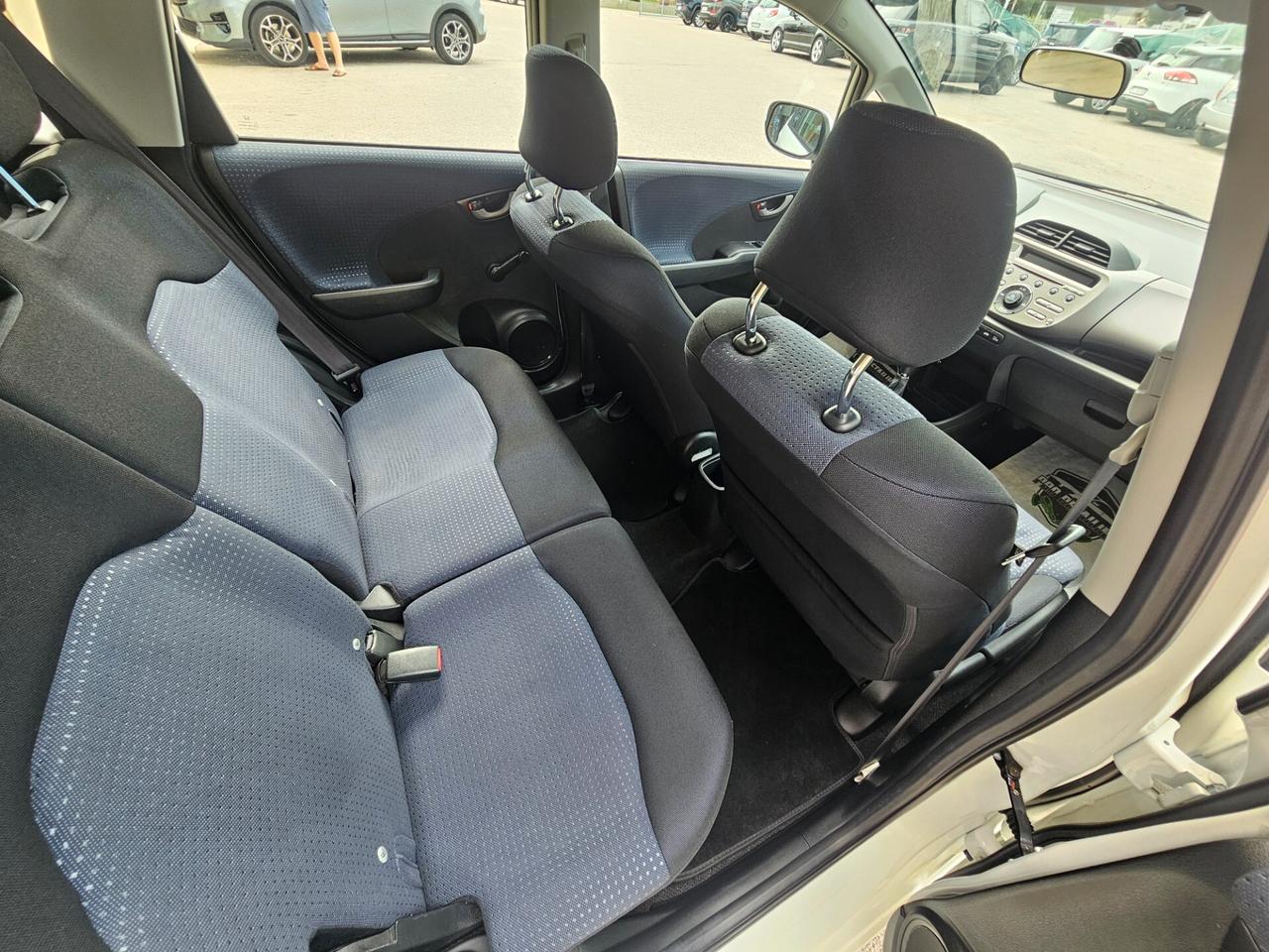 Honda Jazz 1.2 Benzina - Neopatentati