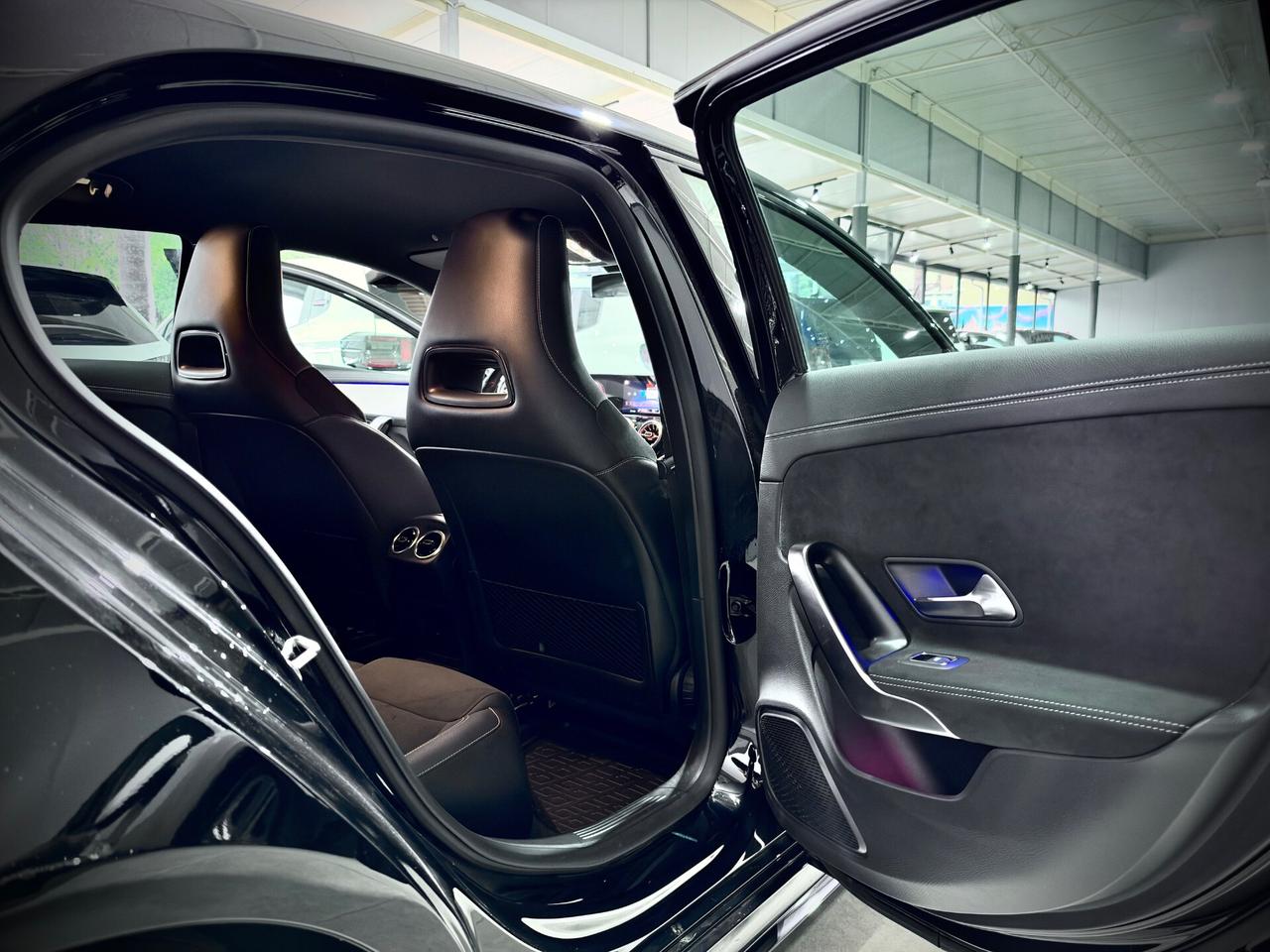 Mercedes-Benz A 180 d 116CV Premium AMG Night Edition