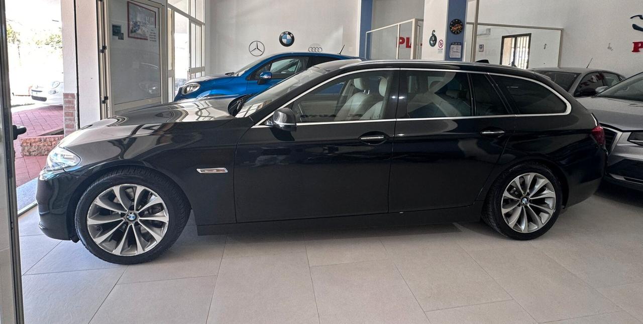 Bmw 525 525d xDrive Touring Luxury