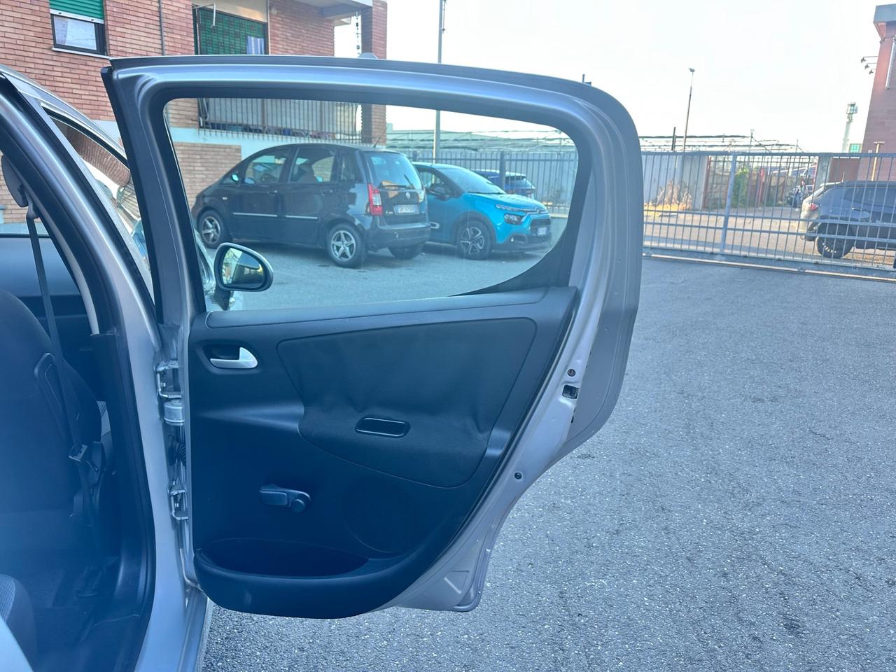 Peugeot 207 benzina gpl 5 porte euro 5