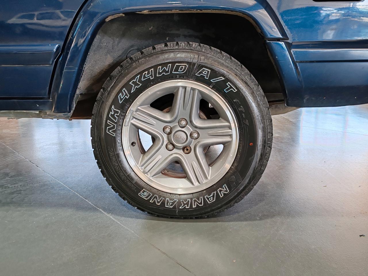 Jeep Cherokee 2.5 TD 5 porte Command-Trac Classic
