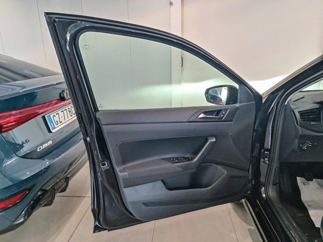 Volkswagen Polo 1.0 80cv nuova pronta consegna