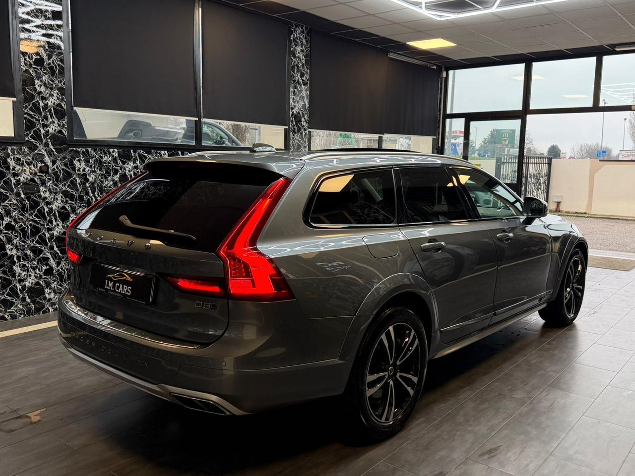 Volvo V90 Cross Country D5 AWD Geartronic Pro
