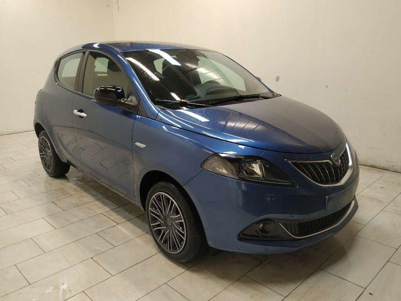 Lancia Ypsilon 1.0 firefly hybrid Gold s&s 70cv