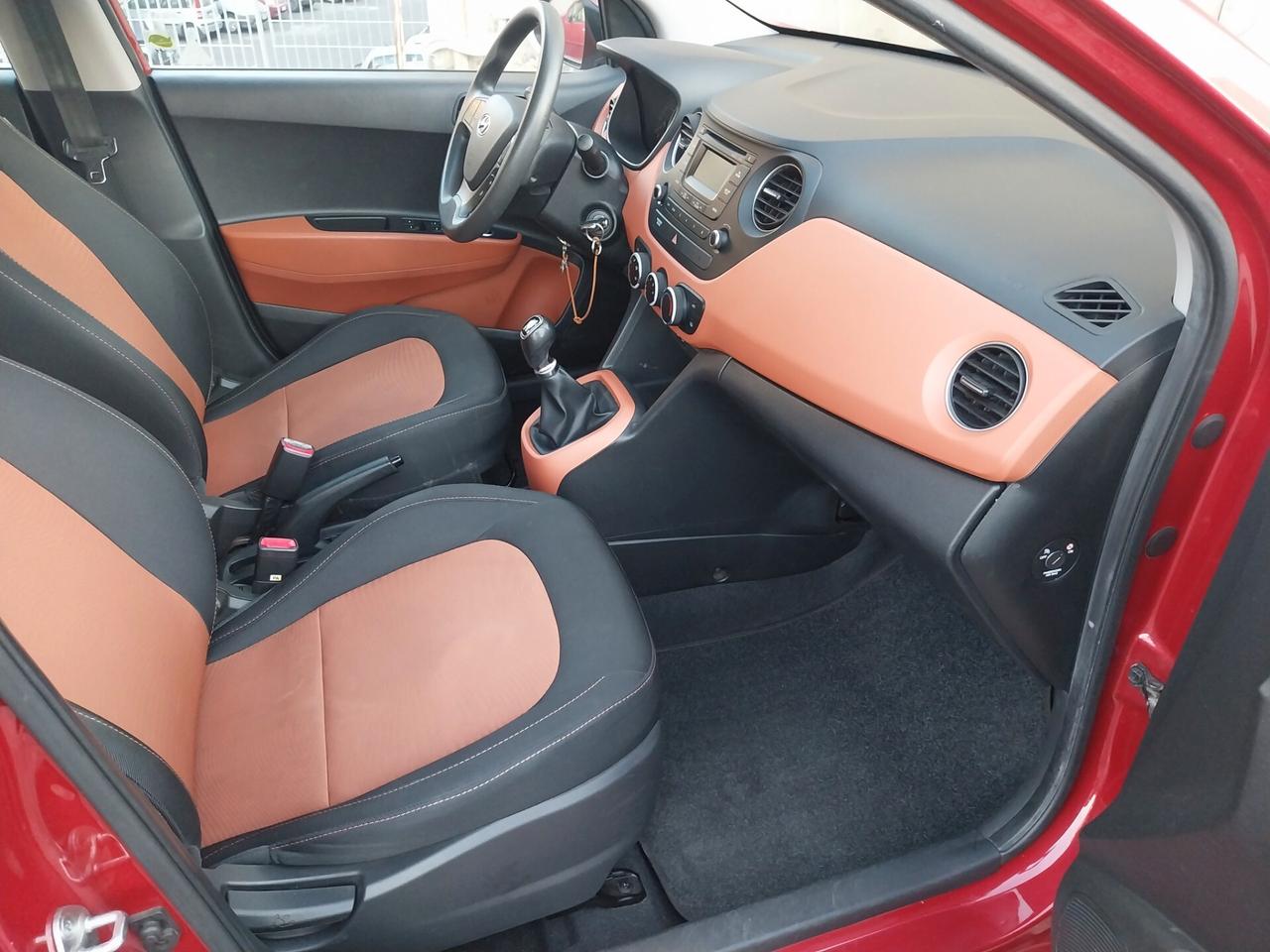 HYUNDAI I10 1.0 BENZINA 52.000 KM 2015