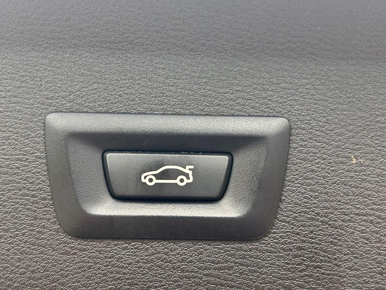 Bmw X1 2.0 Diesel xDrive 190CV Auto | Tetto Panoramico Euro 6