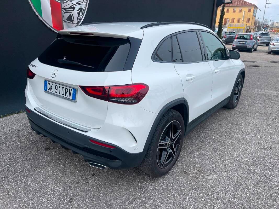 Mercedes Classe GLA 200 d Premium Pack Night Telecamera AMG