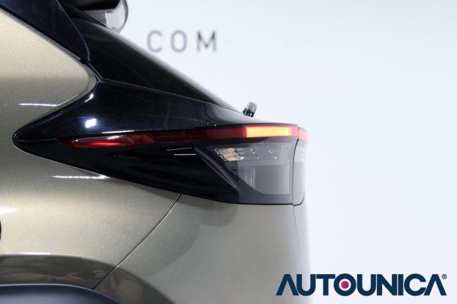 TOYOTA Yaris Cross 1.5 HYBRID E-CVT AWD-I 4x4 LOUNGE TETTO PANORAMA