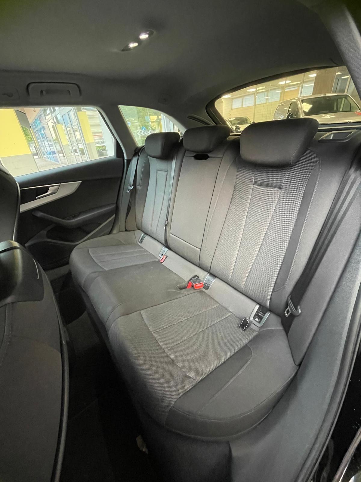 Audi A4 30 TDI/136 CV S tronic Business Advanced