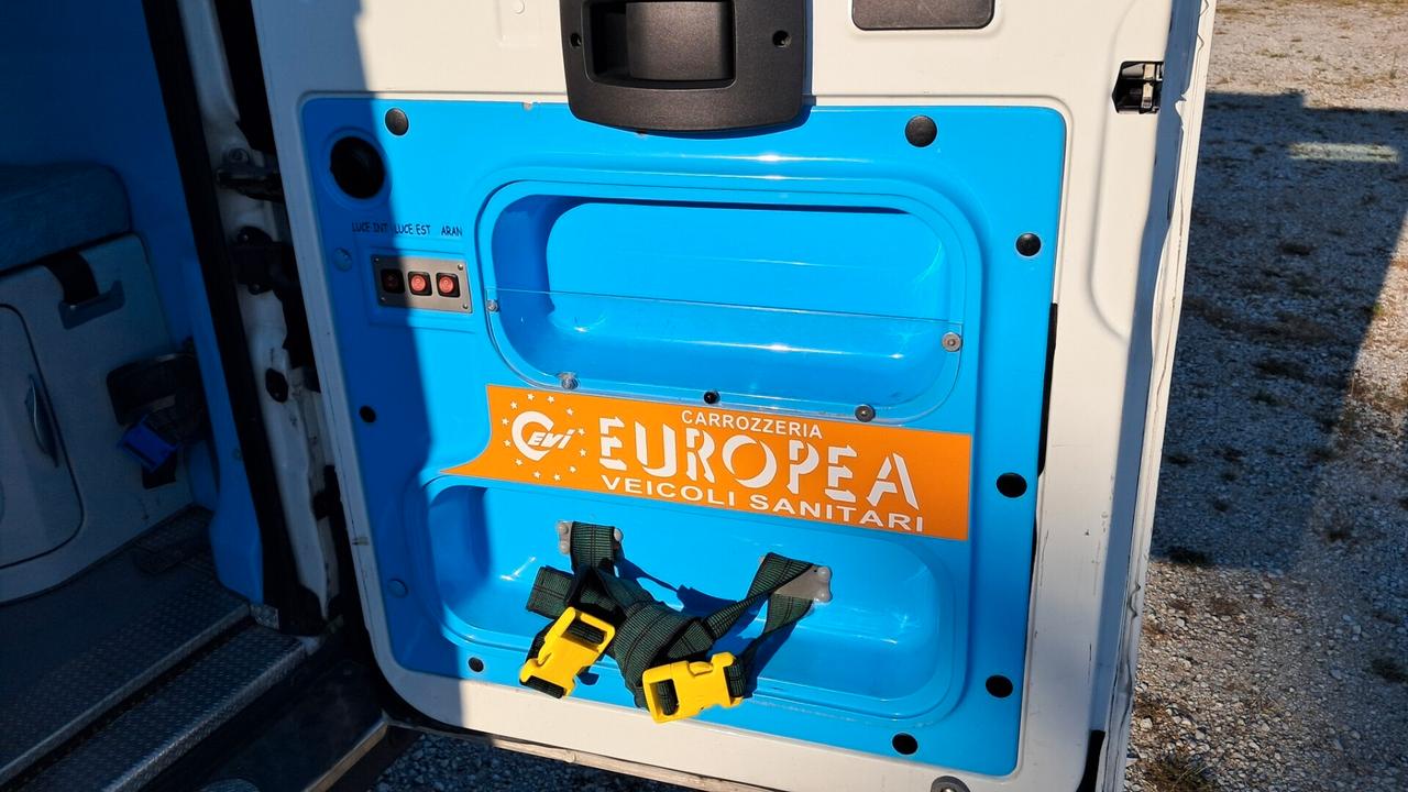 Fiat Ducato 35 2.3 MJT 130CV PM-TM Ambulanza