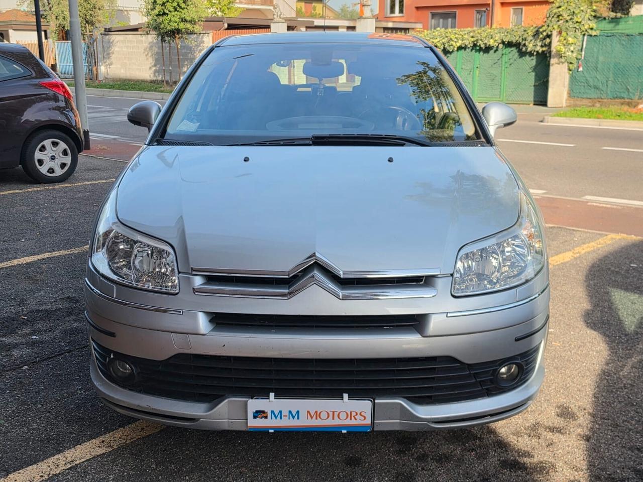Citroen C4 1.6 HDi 110CV FAP Exclusive