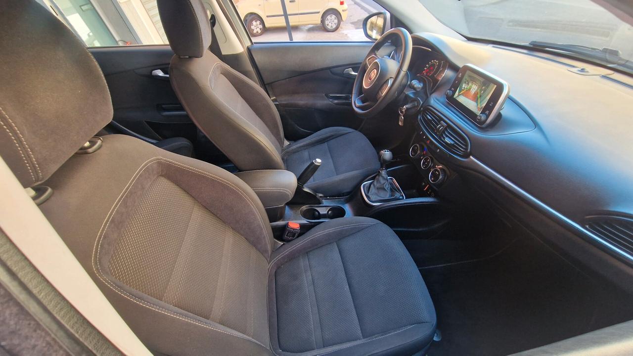 Fiat Tipo 1.6 Mjt S&S 5 porte Lounge