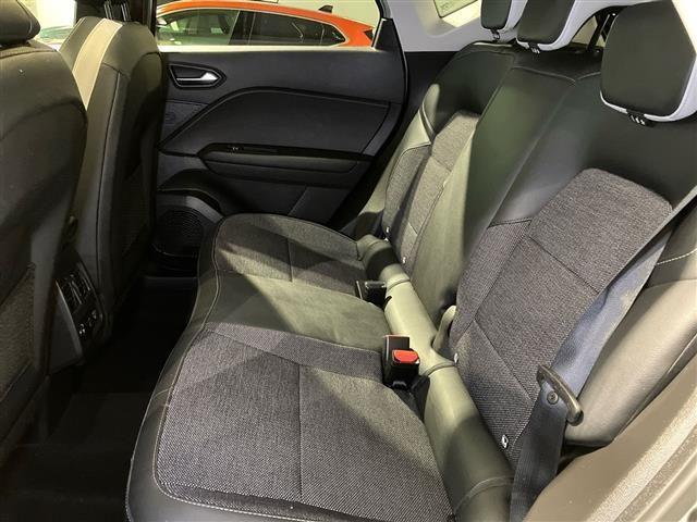 RENAULT Captur 1.6 E-Tech hybrid Intens 145cv auto