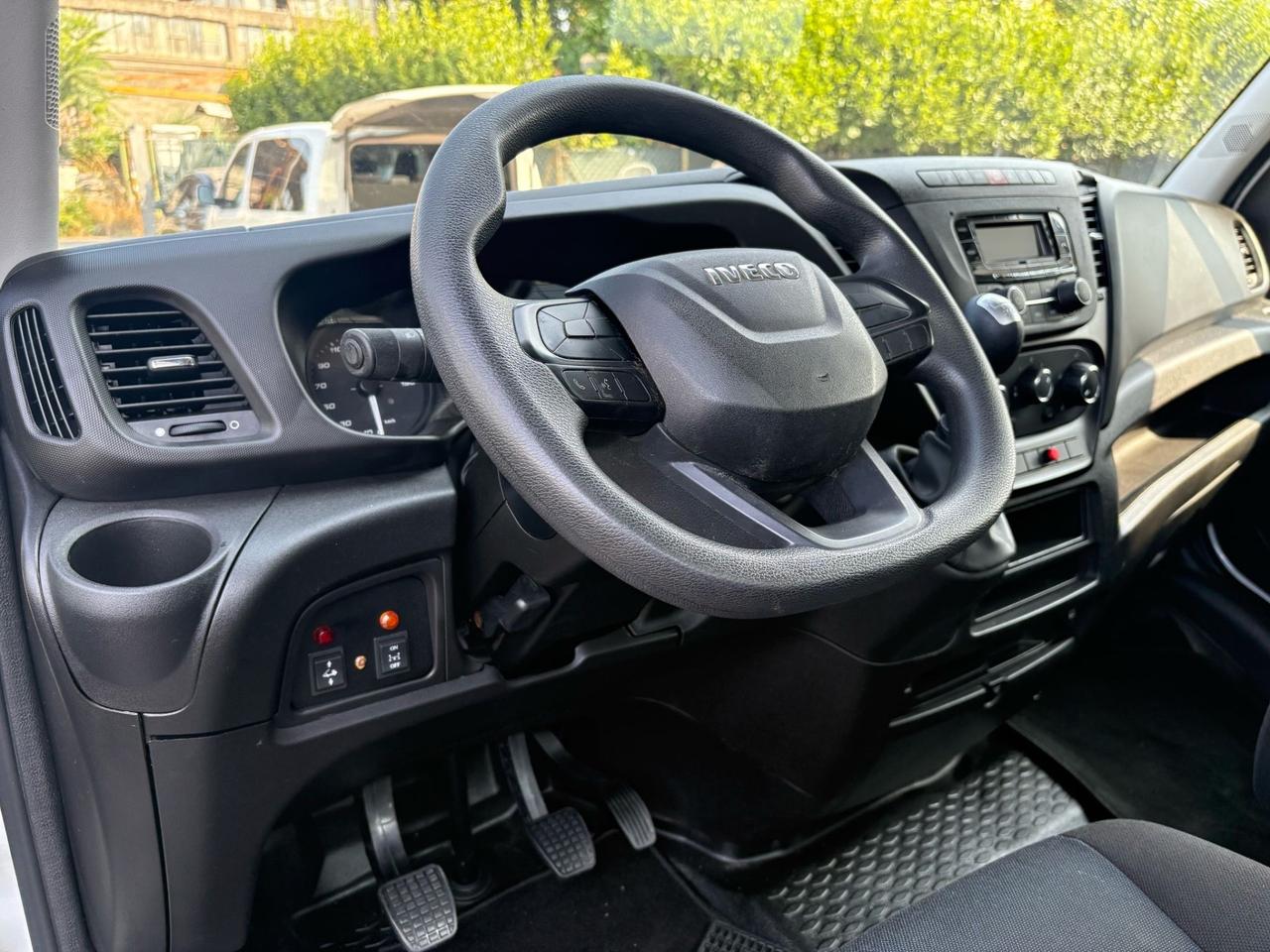 Iveco dayli ribaltabile trilaterale