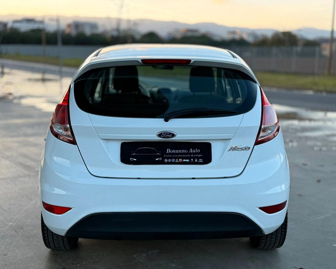 Ford Fiesta 1.5 TDCi 75CV 5 porte Titanium