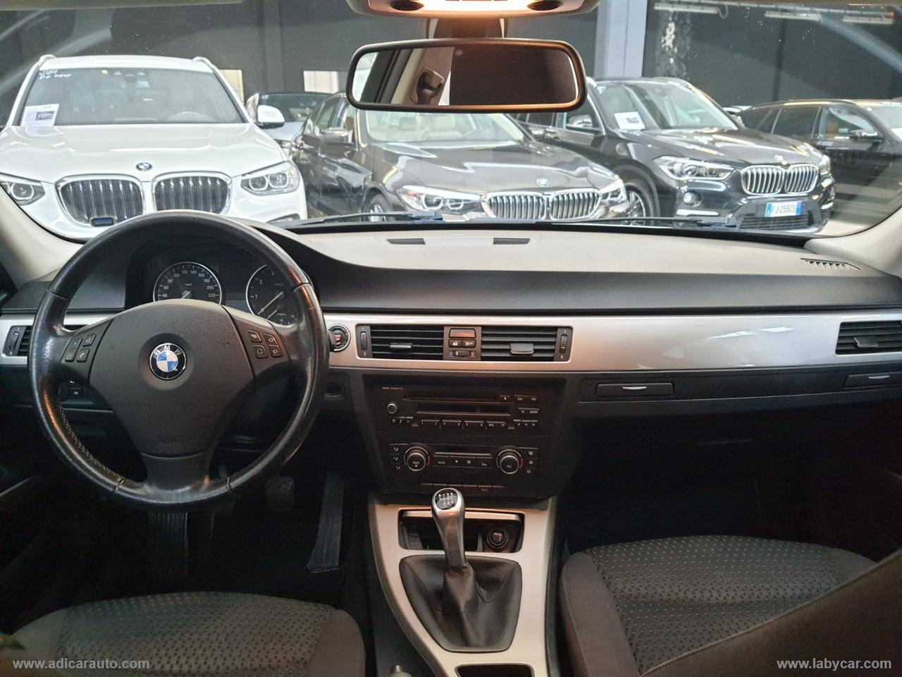 BMW 318i Attiva