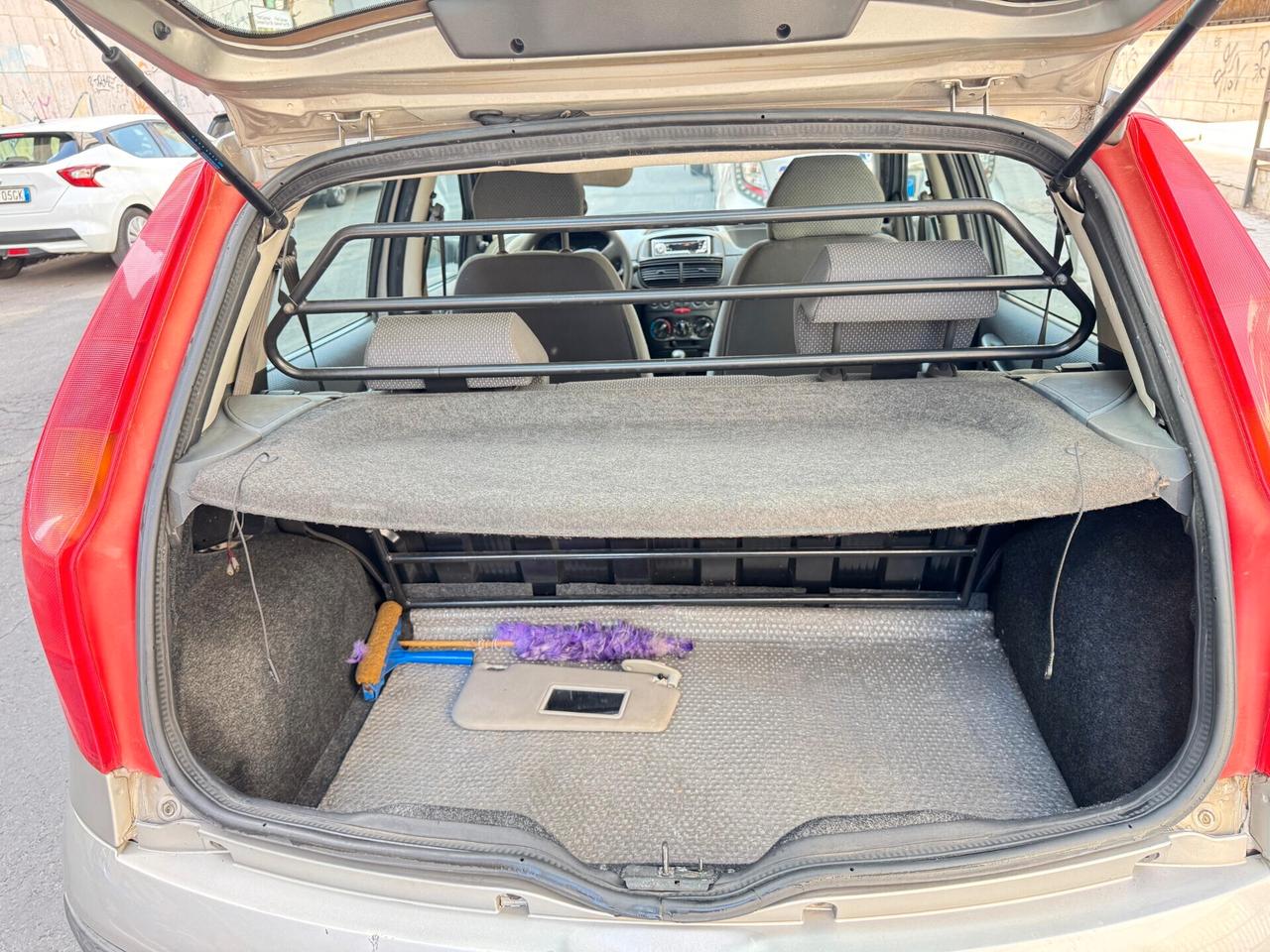 FIAT PUNTO 1.3 MULTIJET DIESEL – 5 PORTE – CLIMATIZZATA