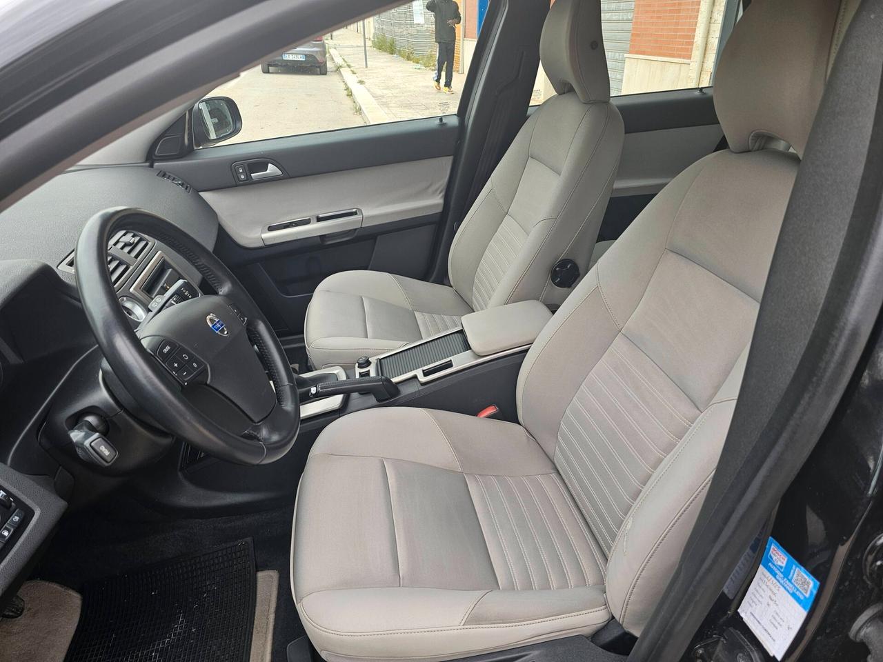 VOLVO V50 SW 2.0D 136CV MOMENTUM FULL