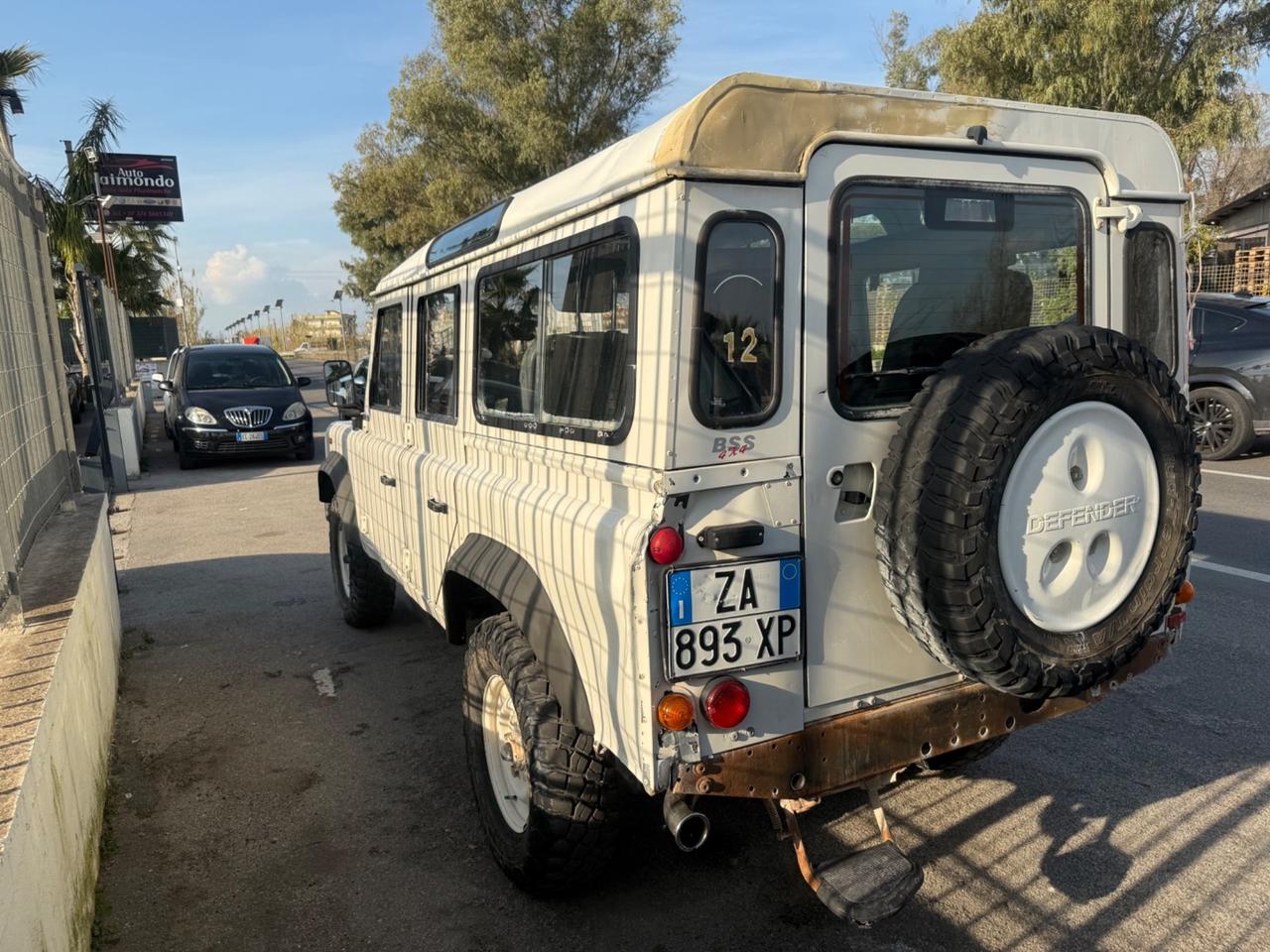 Land Rover Defender 110 2.4 TD4 7 Posti