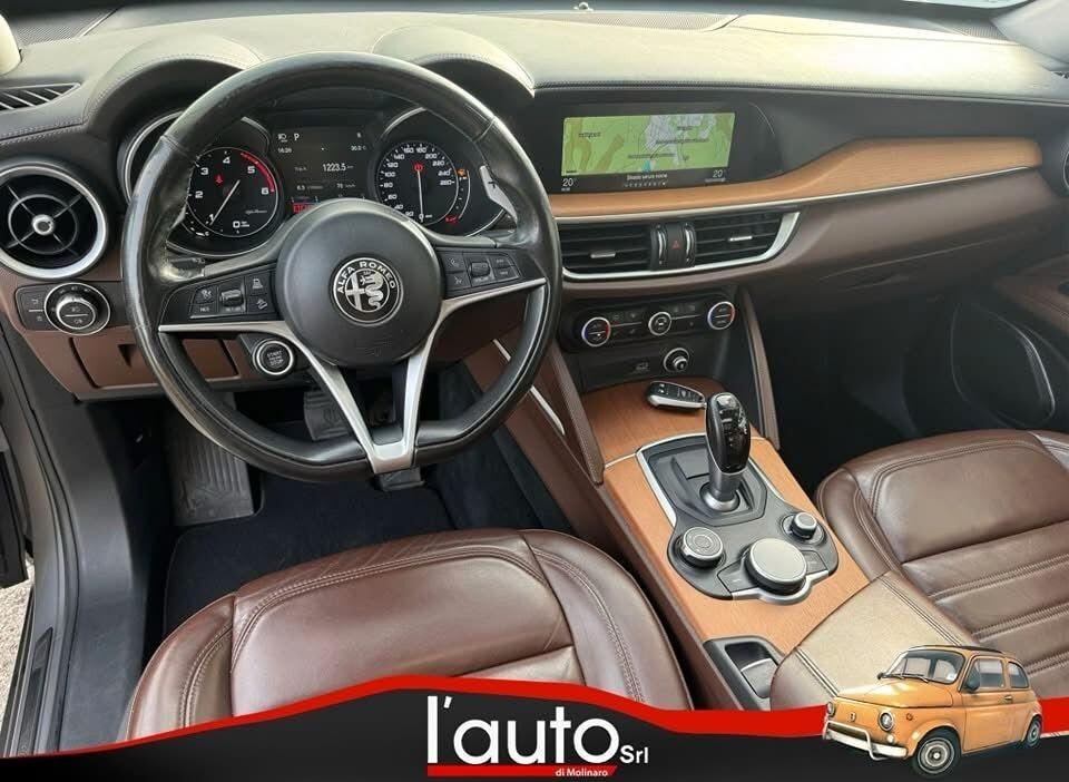 Alfa Romeo Stelvio 2.2 Turbodiesel 210 CV AT8 Super Q4 TETTO