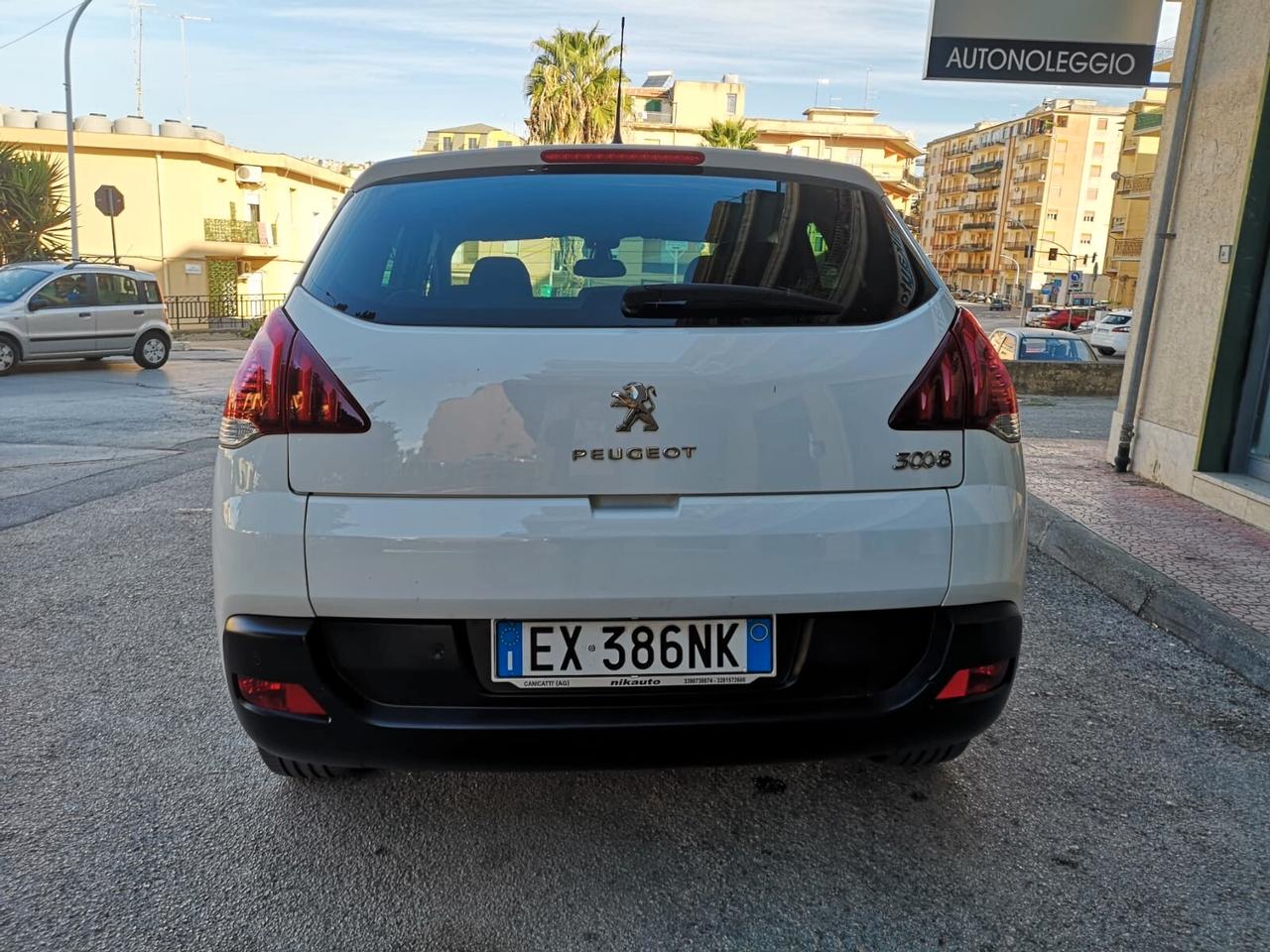 PEUGEOT 3008 1.6 HDi 115 CV Active 2015