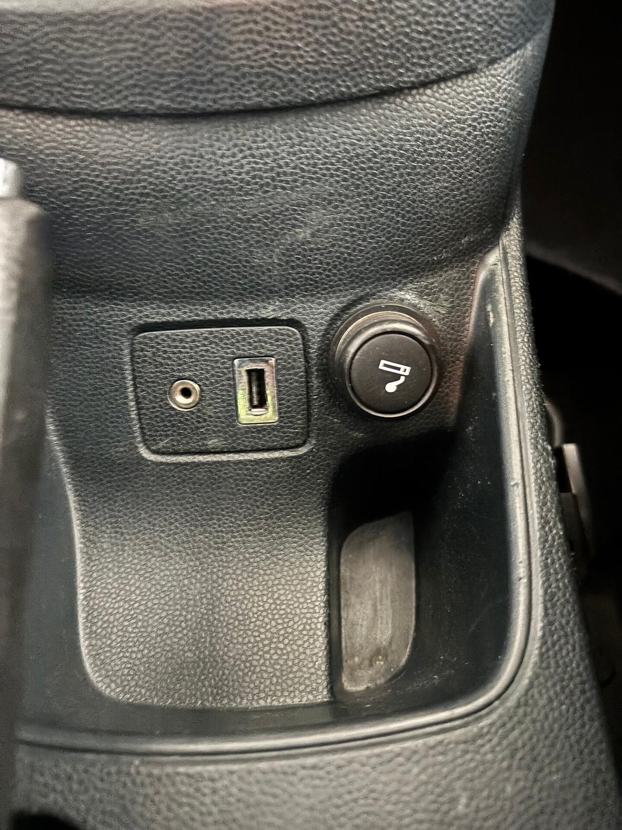 Ford Fiesta 1.4 TDCi 70CV 5p Titanium NEOPATENTATO