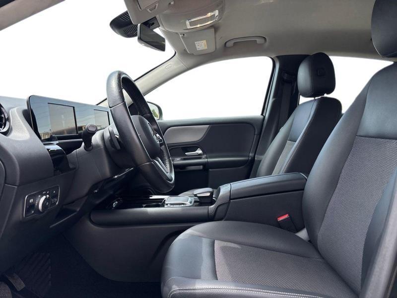 Mercedes GLA 180 180 D Business 8G-DCT