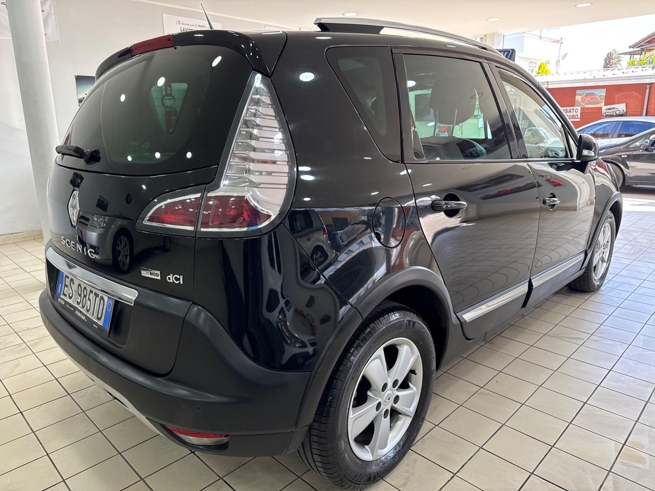 Renault Scenic xmod cross 1.5 dci