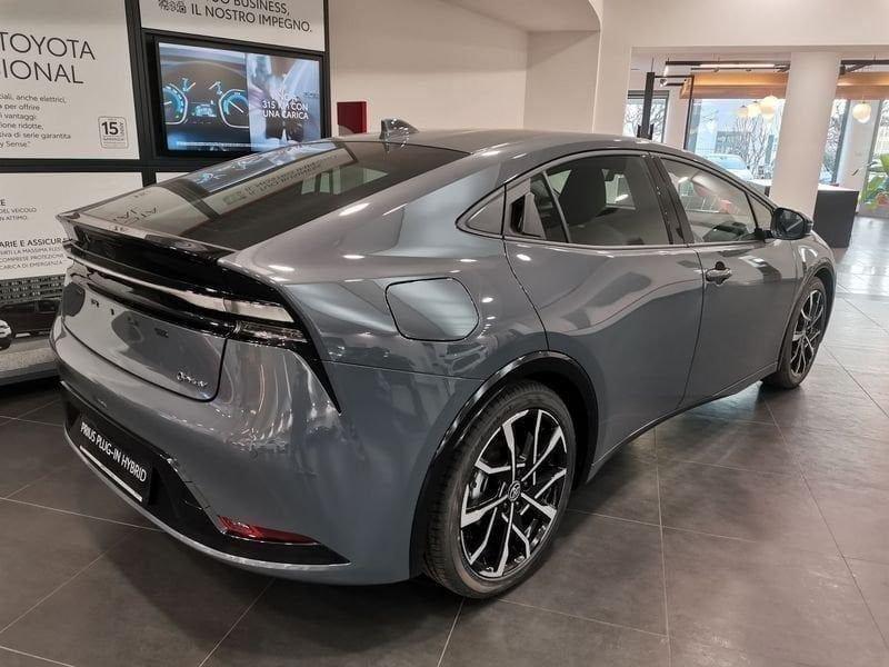 Toyota Prius 2.0 Plug-in Hybrid Lounge