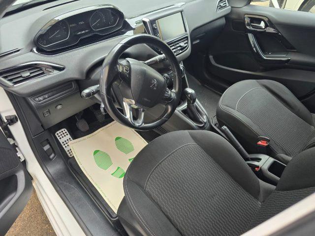 PEUGEOT 208 1° serie PureTech 82 5p. GPL BLACK EDITION