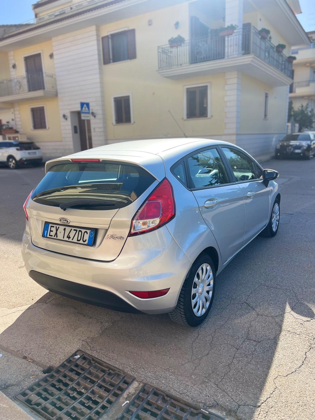 Ford Fiesta 1.5 TDCi 75CV 5 porte