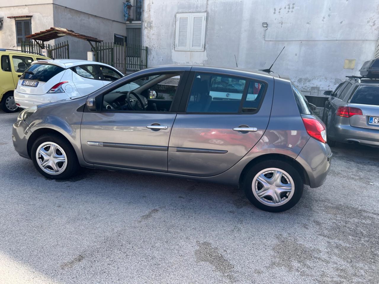 Renault Clio 1.2 16V 5 porte GPL Dynamique