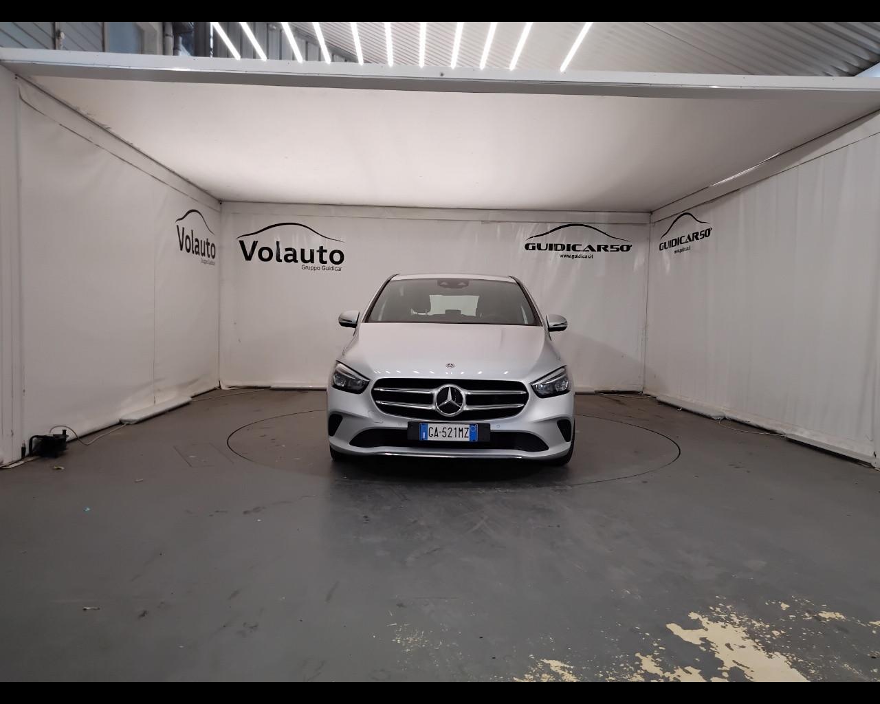Mercedes-Benz Classe B - W247 2018 - B 180 d Sport Plus auto