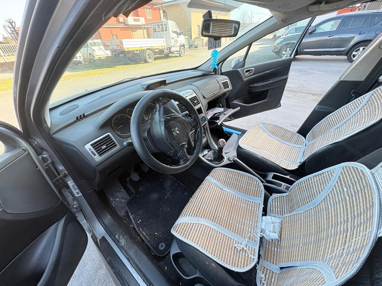 Peugeot 307