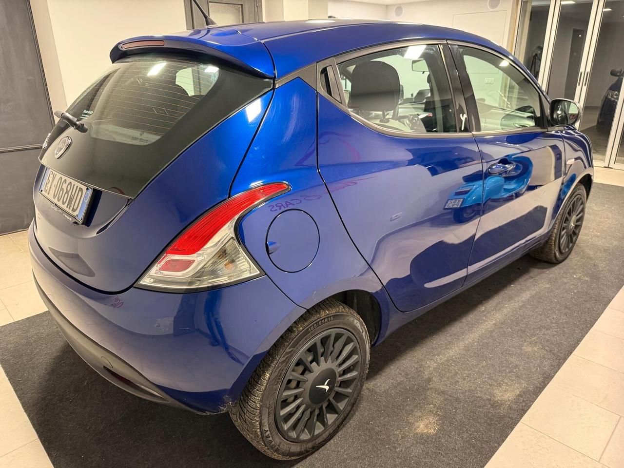 Lancia Ypsilon 1.2 69 CV 5 porte GPL Ecochic Elefantino 2015