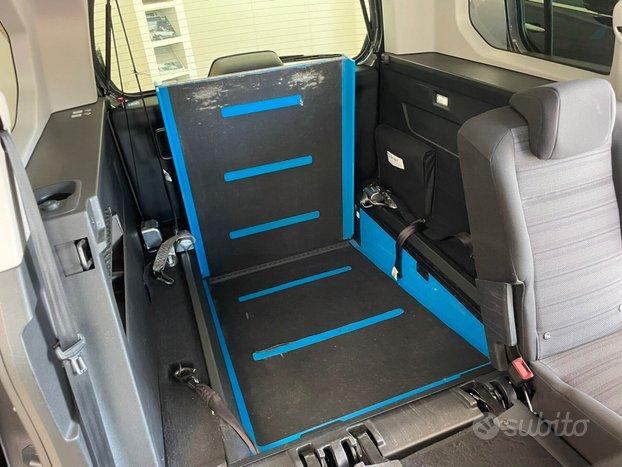 Opel Combo TRASPORTO DISABILI PIANALE RIBASSATO