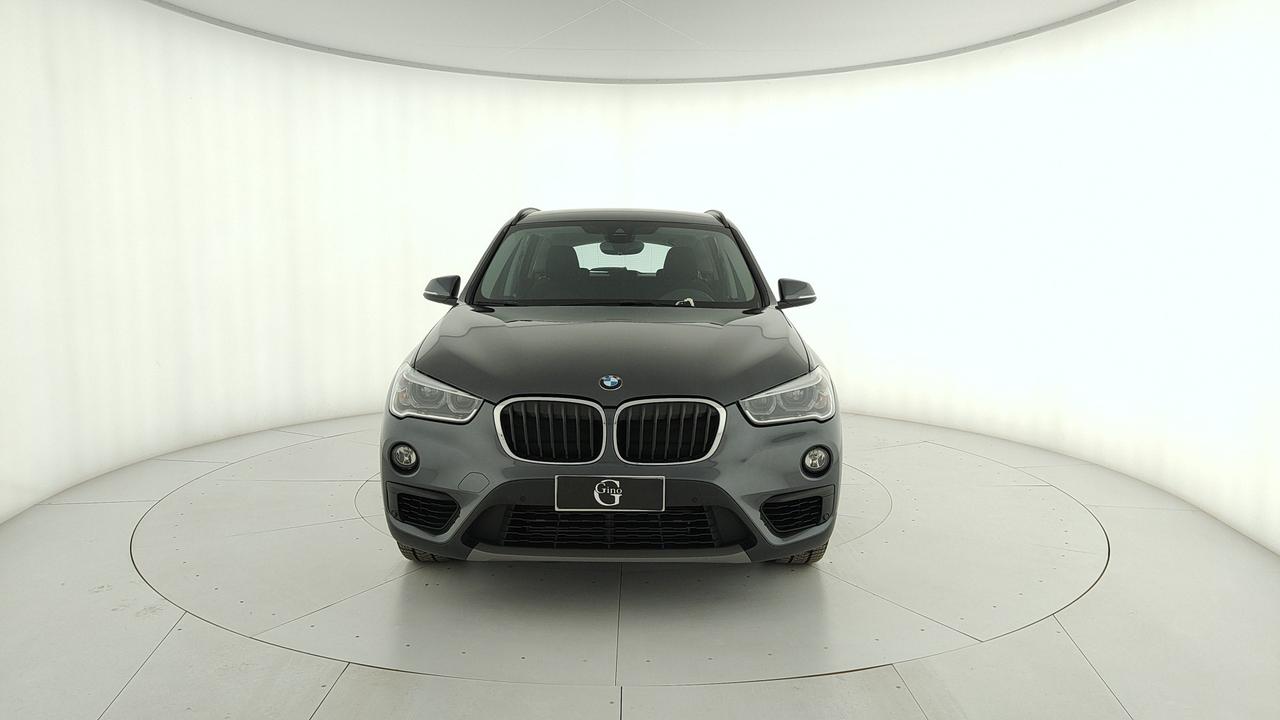 BMW X1 F48 - X1 sdrive18i 140cv