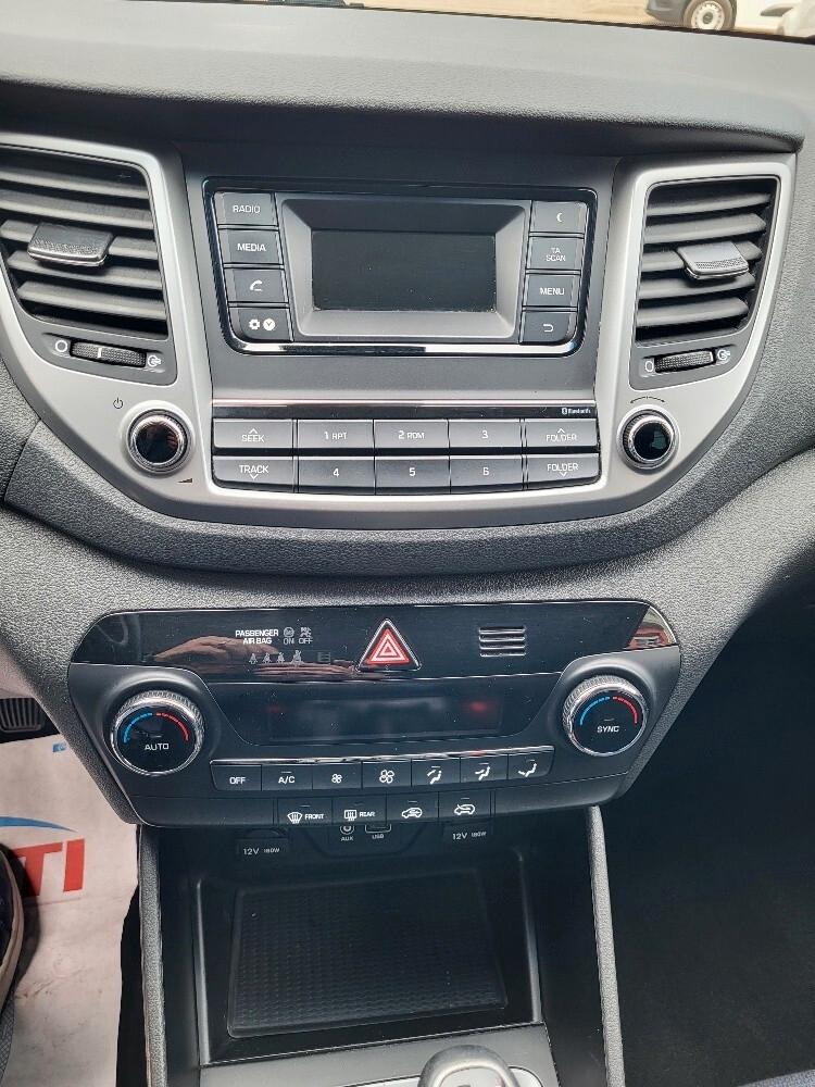 Hyundai Tucson 1.6 GDI Comfort 132cv ok neopatentati - UNICO PROPRIETARIO