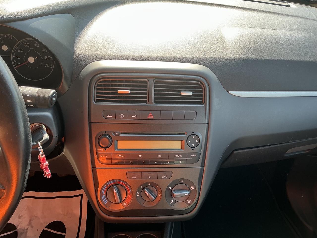 Fiat Grande Punto 1.2 Benzina Neopatentati