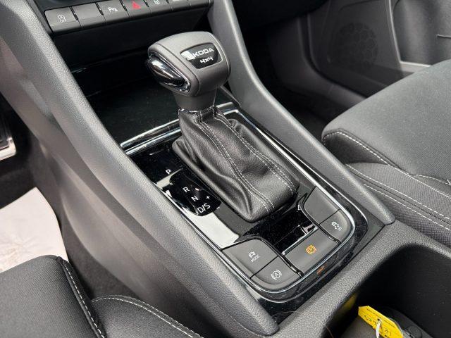 SKODA Karoq 2.0 TDI 4x4 DSG SportLine Matrix Navi ACC Camera
