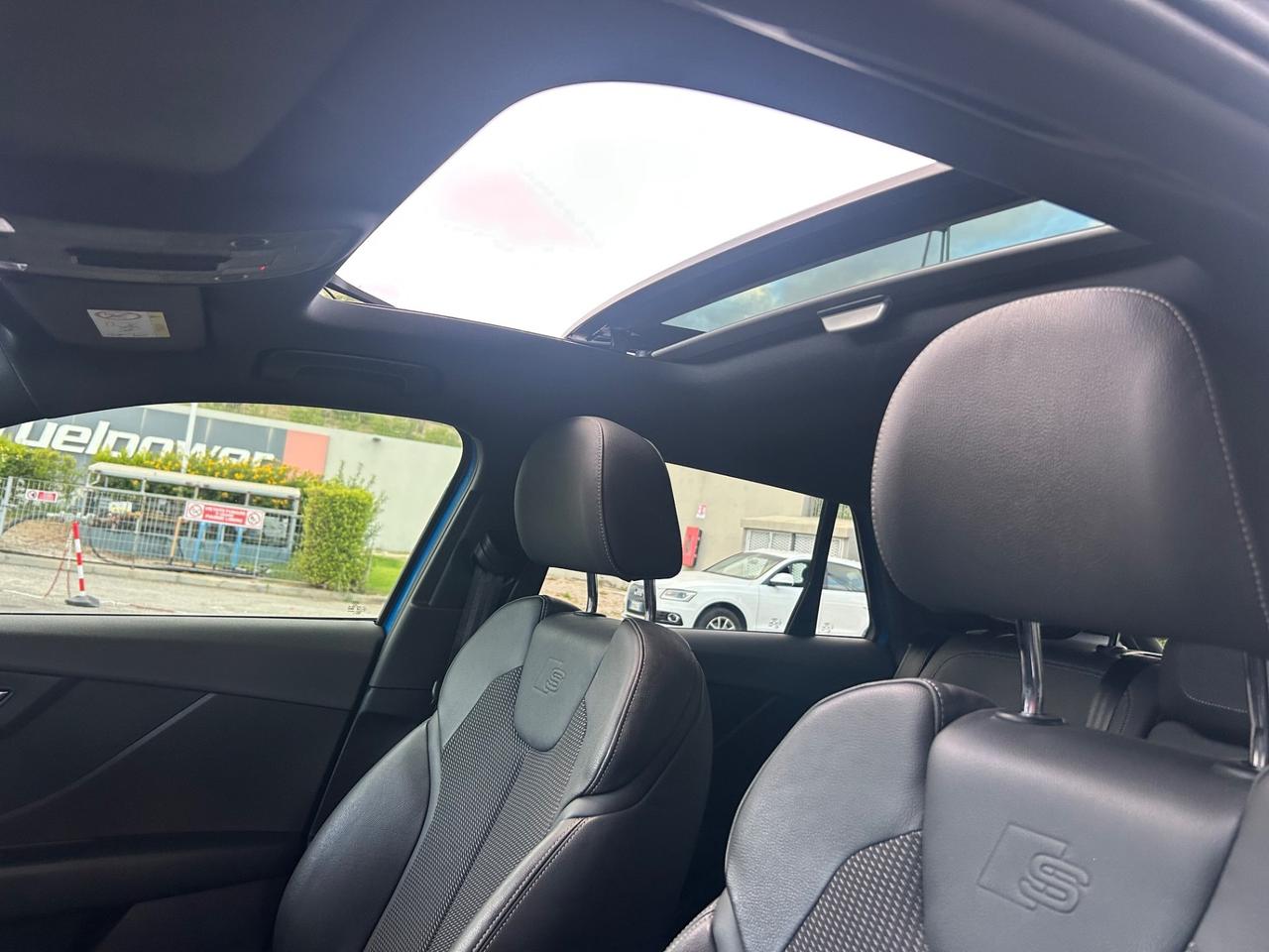 Audi Q2 30 TDI S line Edition tetto