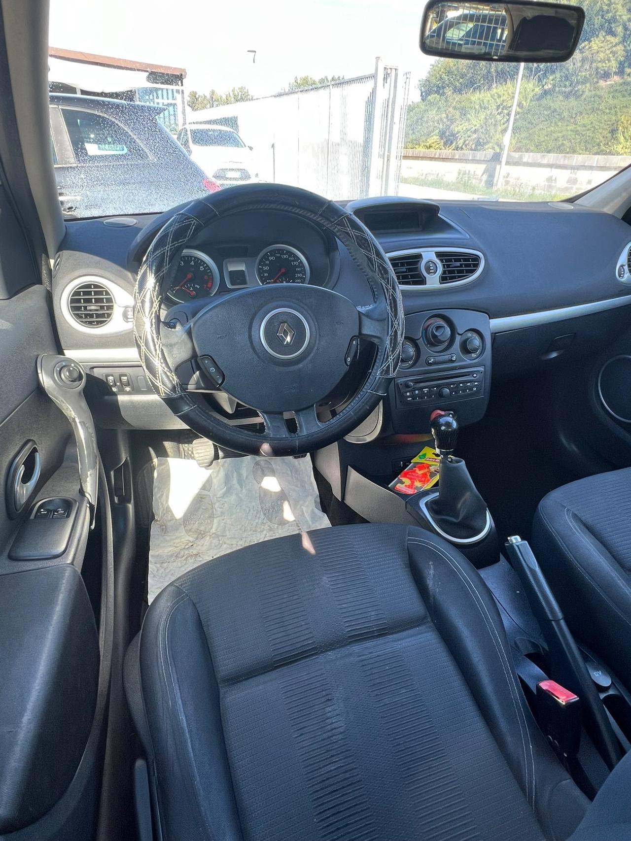 Renault Clio 1.2 16V 5 porte Luxe