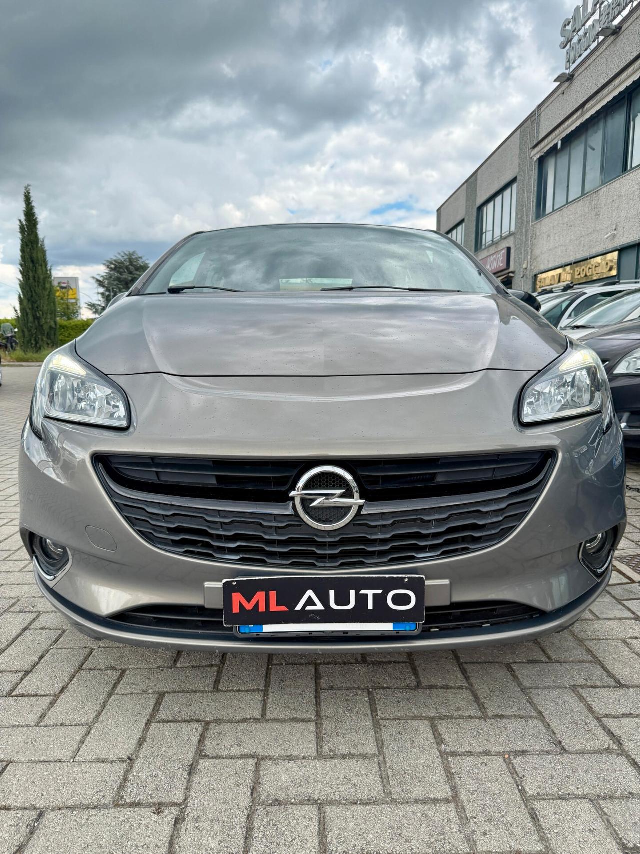 Opel Corsa 1.2 5 porte b-Color - OK NEOPATENTATO